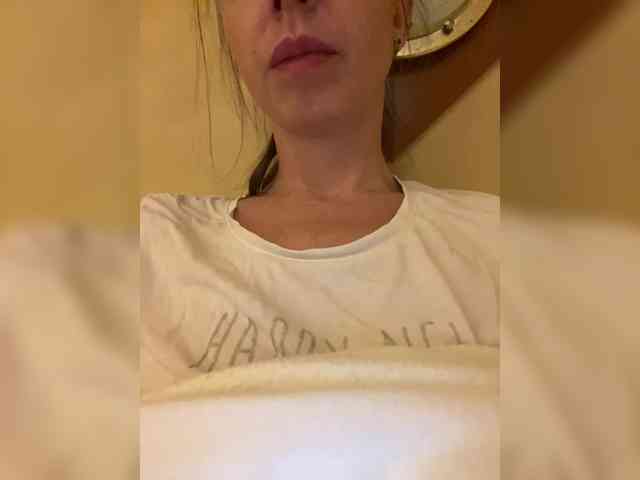 Miss_Milka webcam
