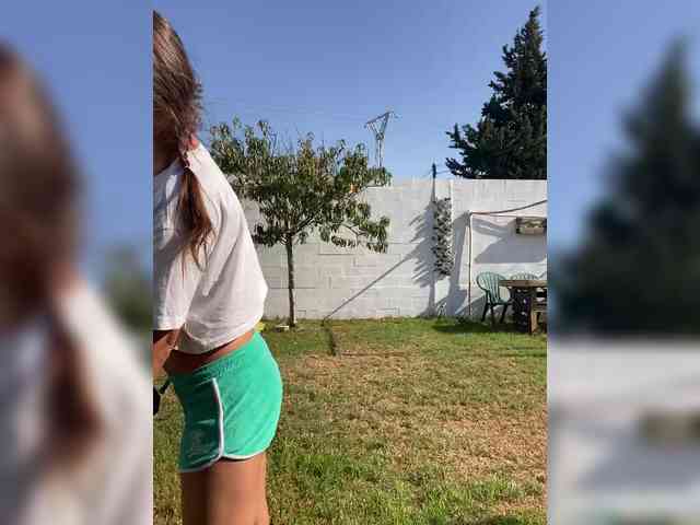 Miss_Milka webcam
