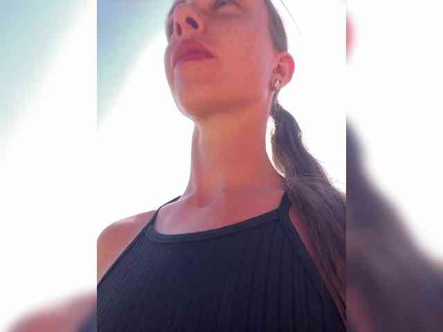 Miss_Milka webcam