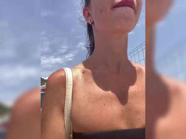 Miss_Milka webcam