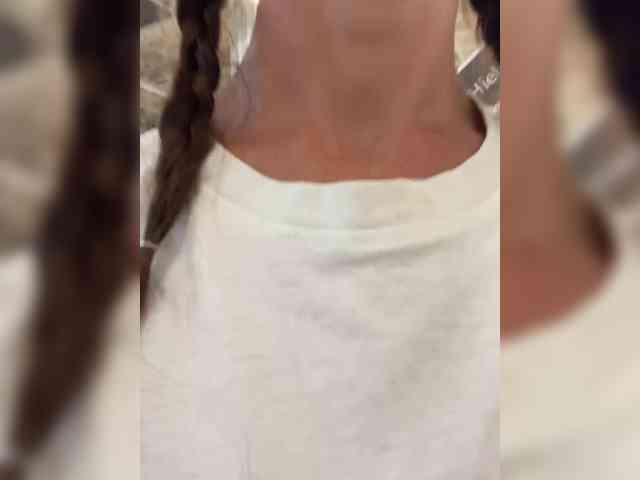 Miss_Milka webcam
