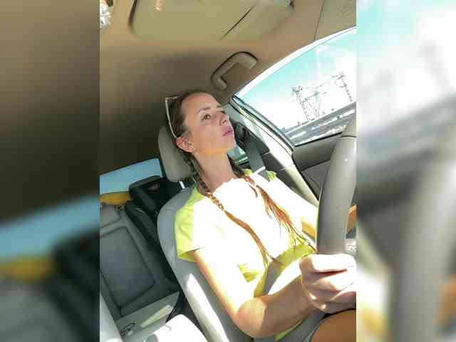 Miss_Milka webcam