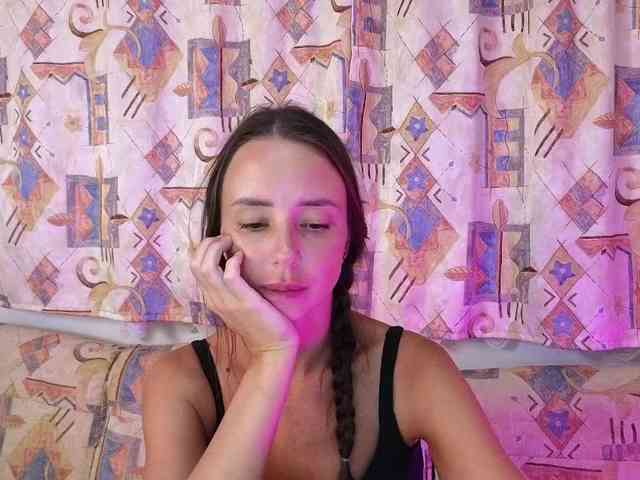 Miss_Milka webcam