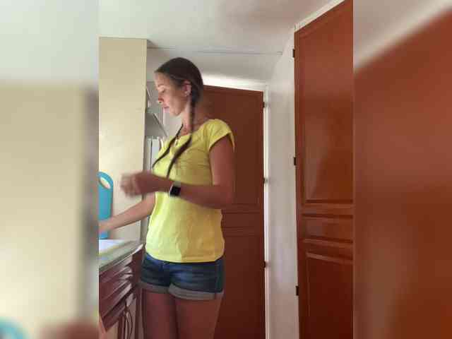 Miss_Milka webcam