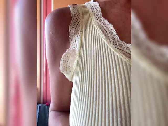 Miss_Milka webcam