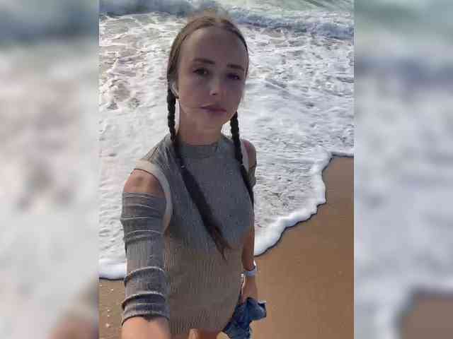Miss_Milka webcam