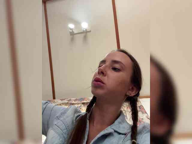 Miss_Milka webcam