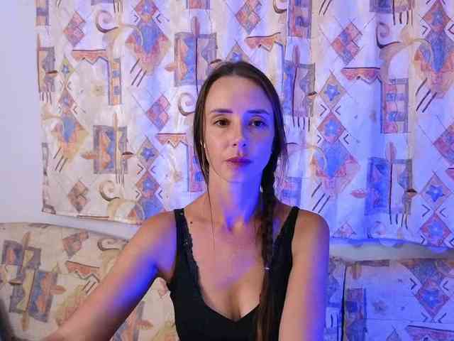 Miss_Milka webcam