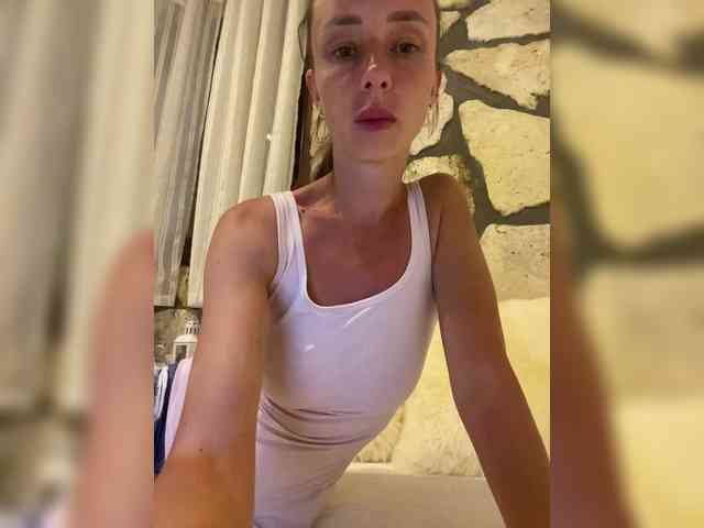 Miss_Milka webcam