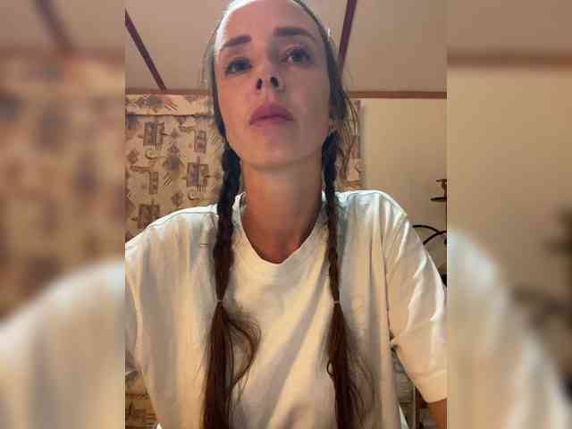 Miss_Milka webcam
