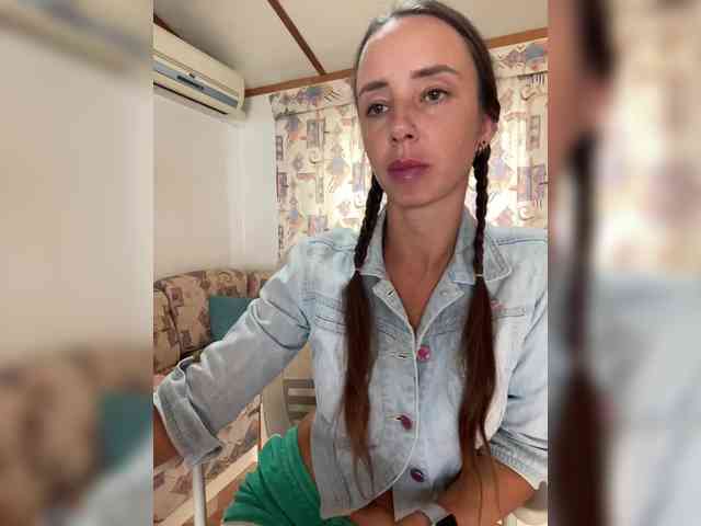 Miss_Milka webcam