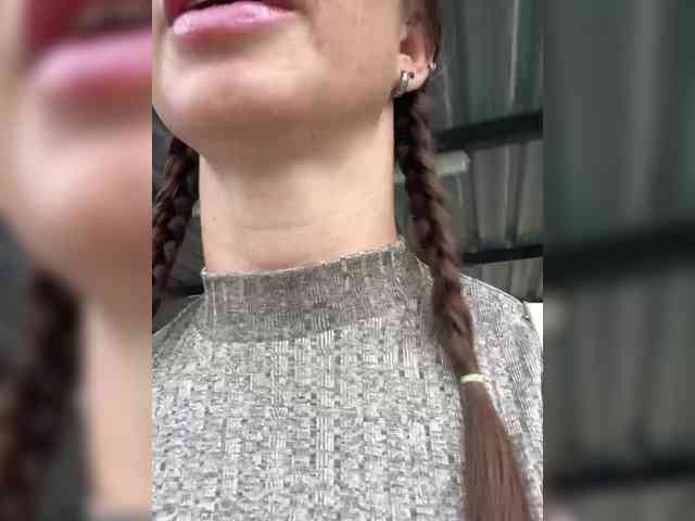 Miss_Milka webcam