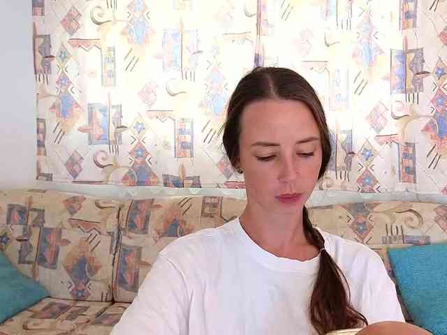 Miss_Milka webcam