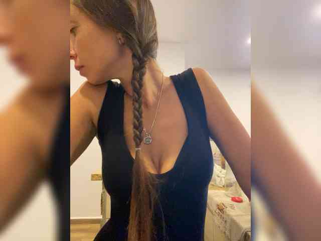 Miss_Milka webcam