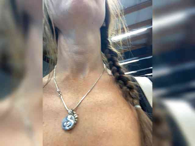Miss_Milka webcam