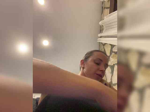 Miss_Milka webcam