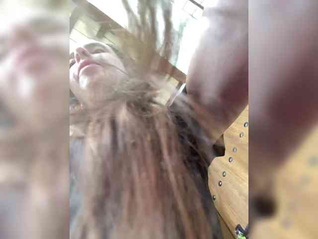 Miss_Milka webcam