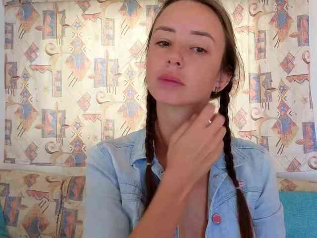 Miss_Milka webcam