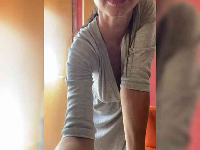 Miss_Milka webcam