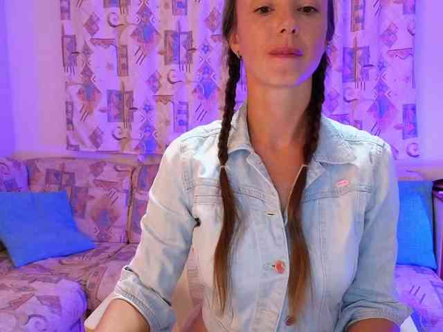 Miss_Milka webcam