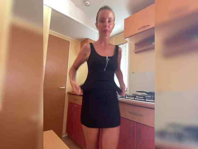 Miss_Milka webcam