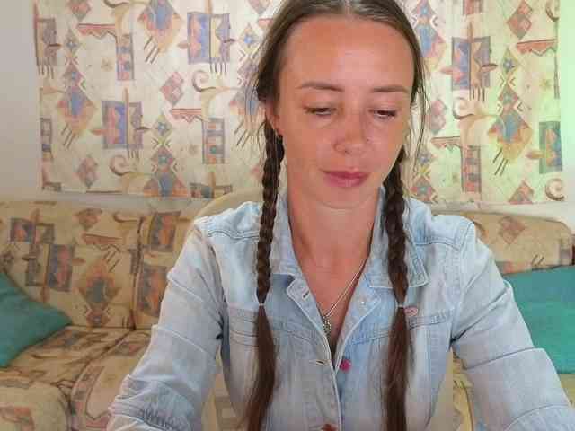 Miss_Milka webcam