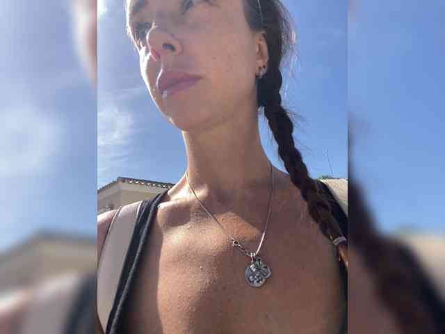 Miss_Milka webcam