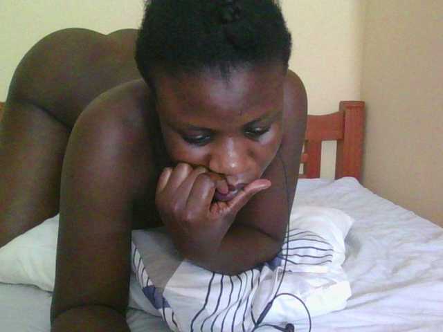 Babyrozzilah's BongaCams show and profile