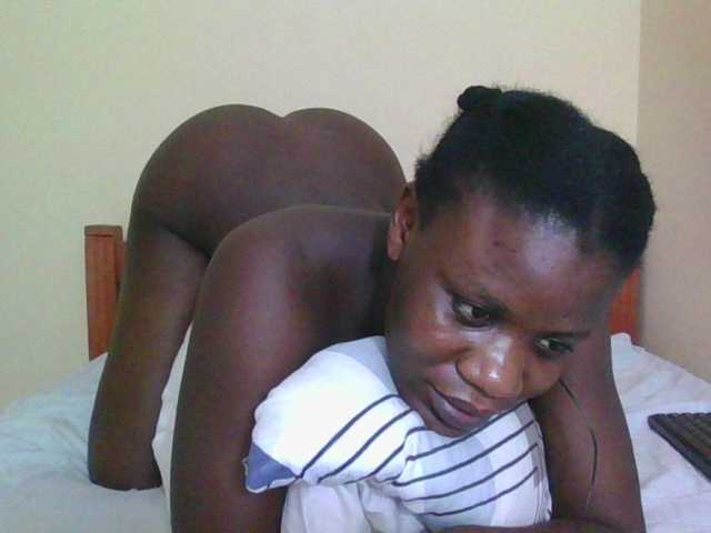 Babyrozzilah's BongaCams show and profile