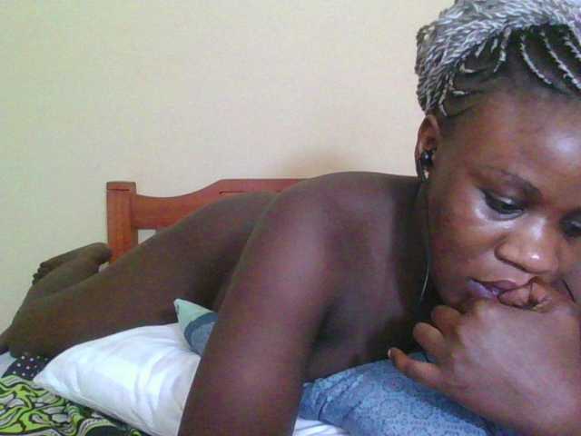 Babyrozzilah's BongaCams show and profile