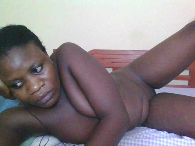 Babyrozzilah's BongaCams show and profile