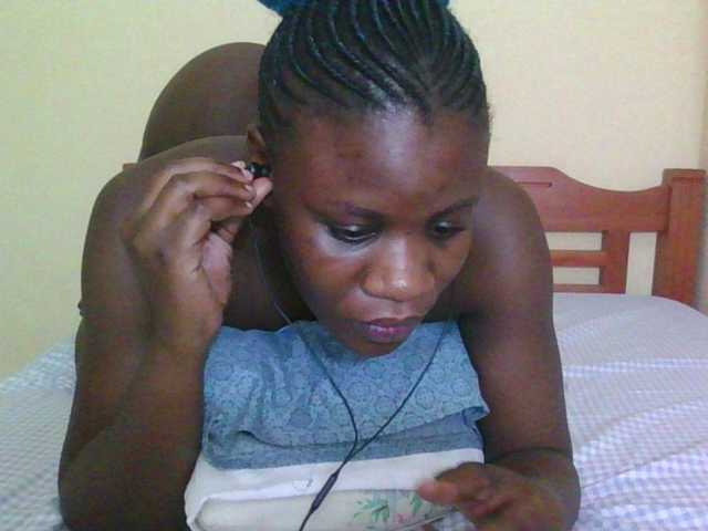 Babyrozzilah's BongaCams show and profile