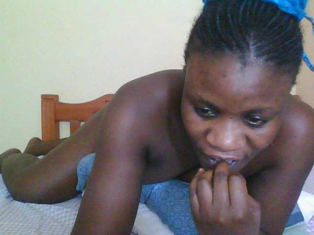 Babyrozzilah's BongaCams show and profile