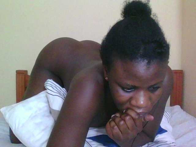 Babyrozzilah's BongaCams show and profile