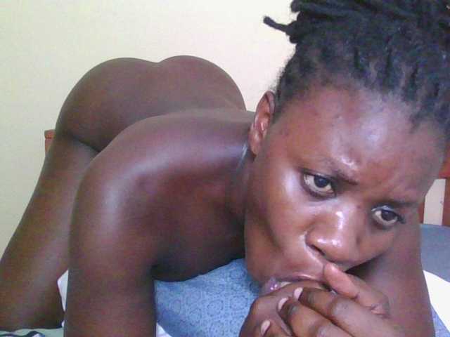 Babyrozzilah's BongaCams show and profile