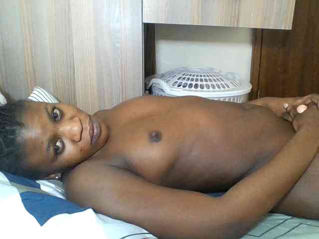 Babyrozzilah webcam