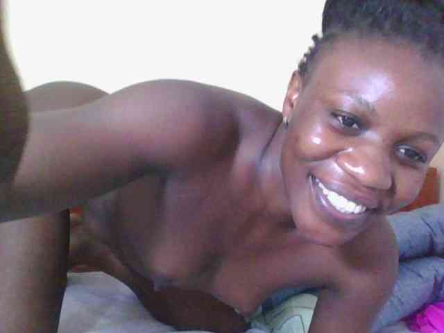 Babyrozzilah webcam