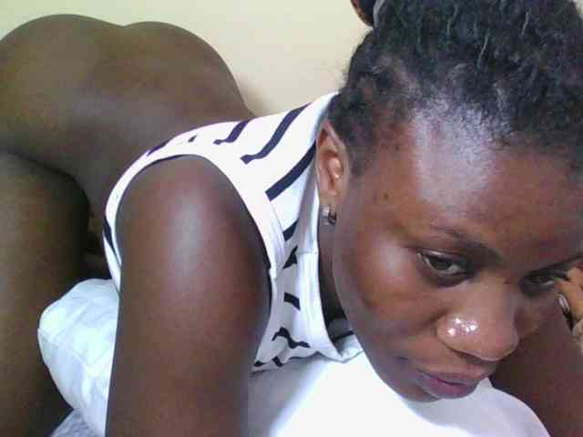 Babyrozzilah webcam
