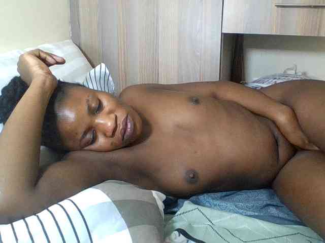 Babyrozzilah webcam