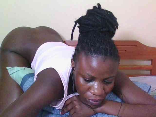 Babyrozzilah webcam