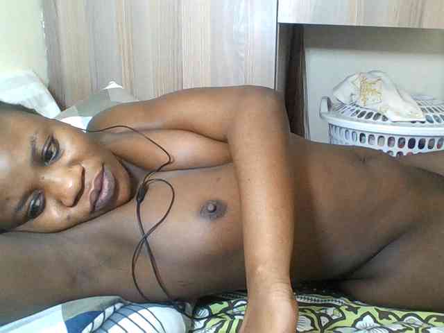 Babyrozzilah webcam
