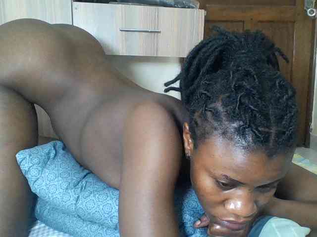Babyrozzilah webcam
