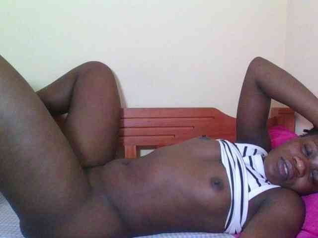 Babyrozzilah webcam