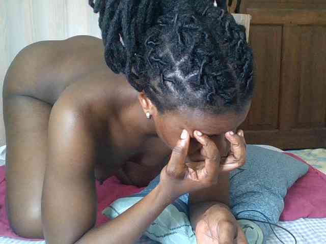 Babyrozzilah webcam