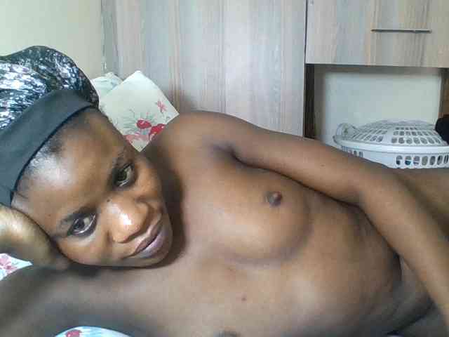 Babyrozzilah webcam