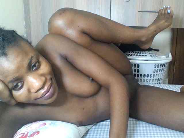 Babyrozzilah webcam