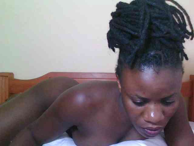 Babyrozzilah webcam