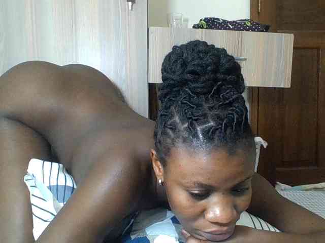 Babyrozzilah webcam