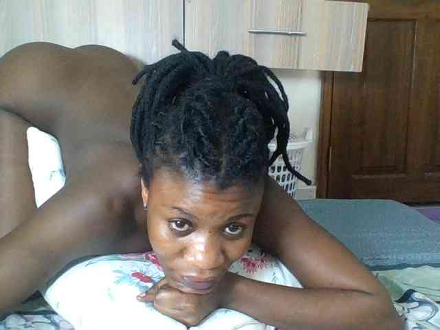 Babyrozzilah webcam