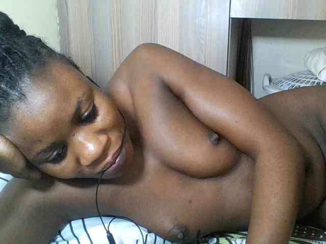 Babyrozzilah webcam